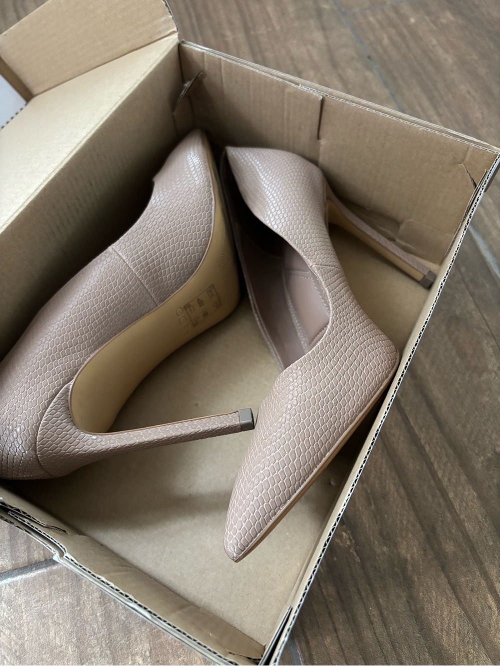 Aldo Textured Nude Pointed-Toe Stiletto Pumps - Picture 4 of 11